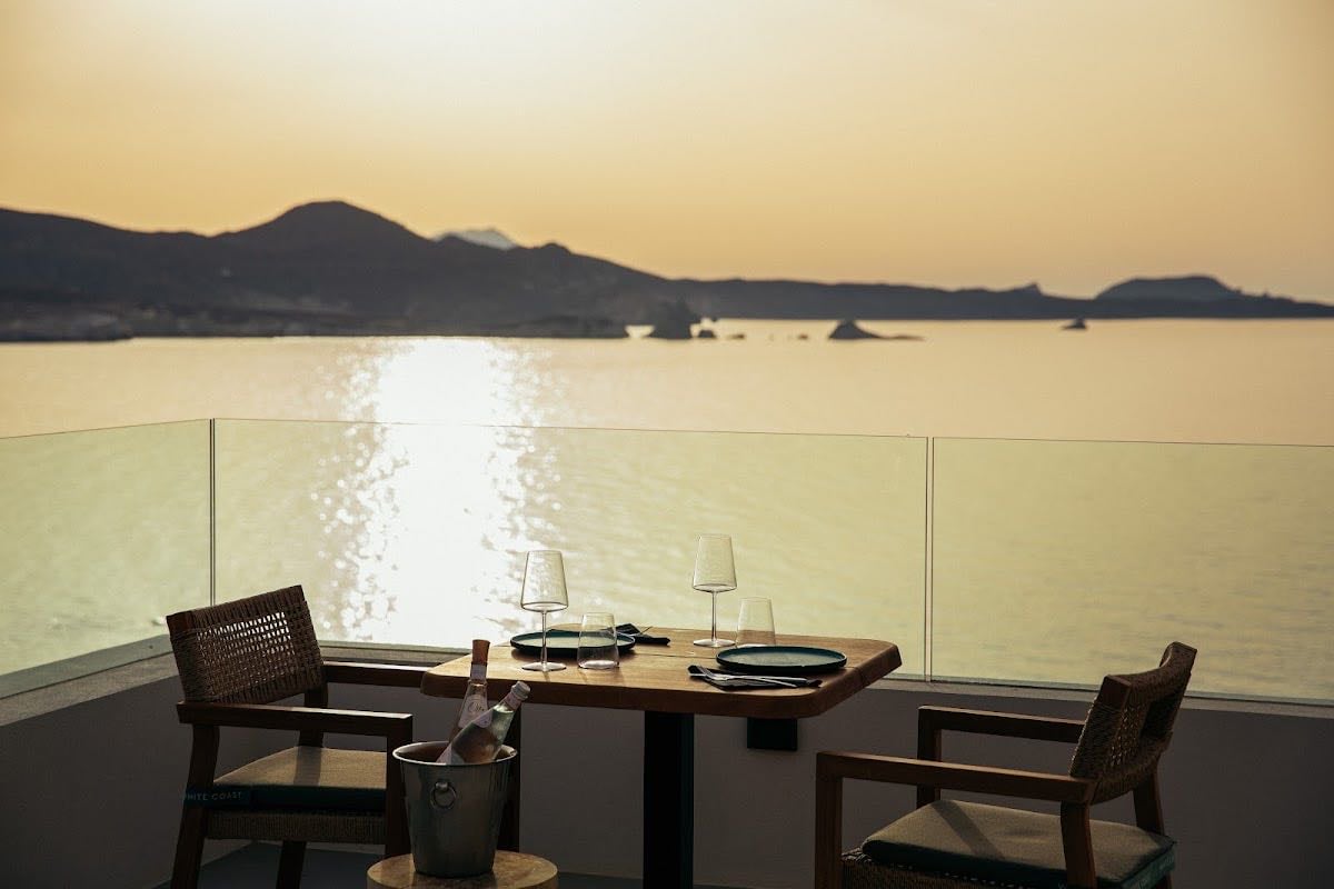 Makris Milos Fine Dining Restaurant