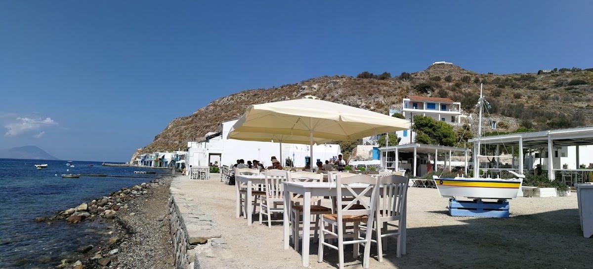 Astakas Cafe Restaurant