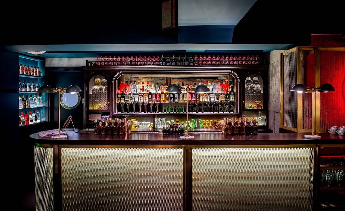 Wun''s Tea Room & Bar