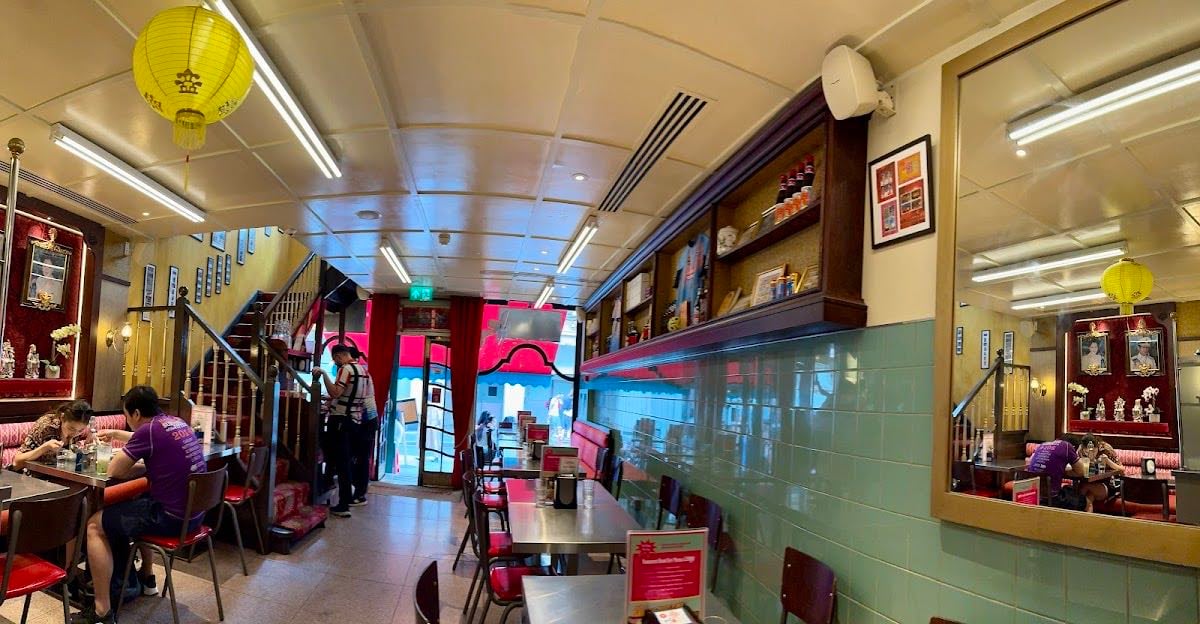 Speedboat Bar