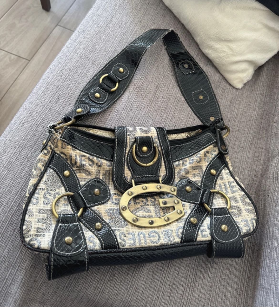 GUESS ⭐️ - Bolso vintage
