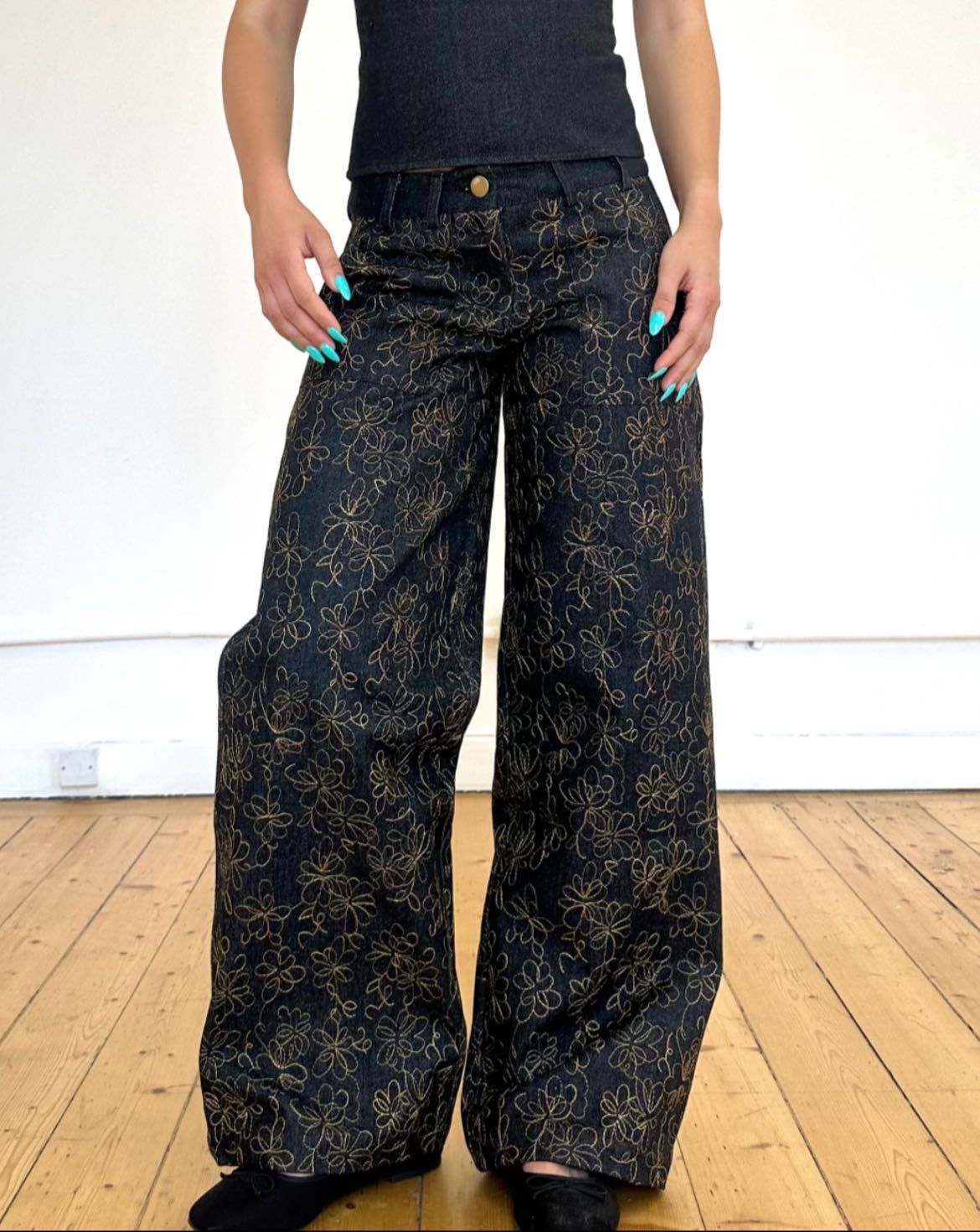 K&R London - slouch jean - reverse embroidered charcoal denim