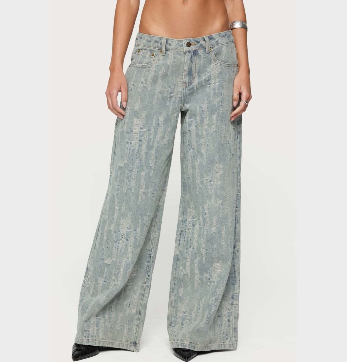 EDIKTED - Blaze Distressed Low Rise Jeans