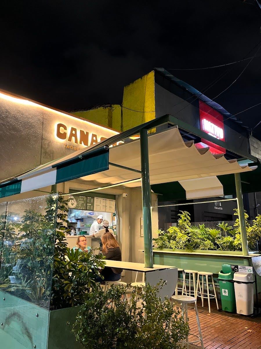 Canasto Taquería
