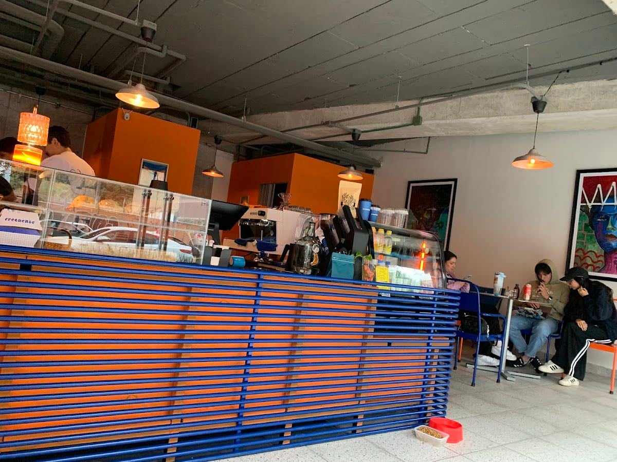 Frecuente Café Bar