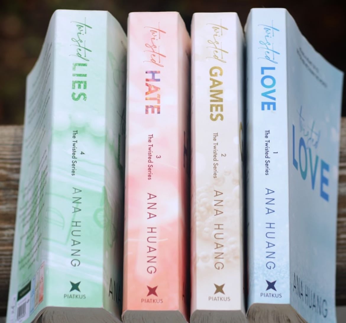 Ana Huang ( Tiwsted ) - Books hypelist by Emma Rodriguez