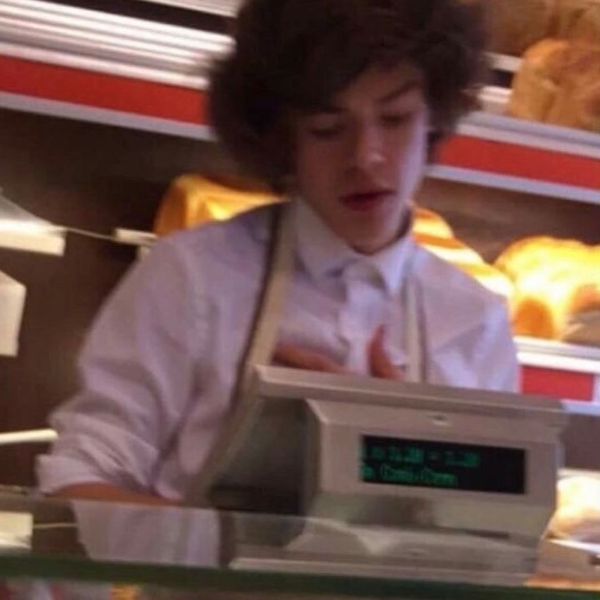 Fetus Harry - โMy names Harry and I work in a bakeryโ