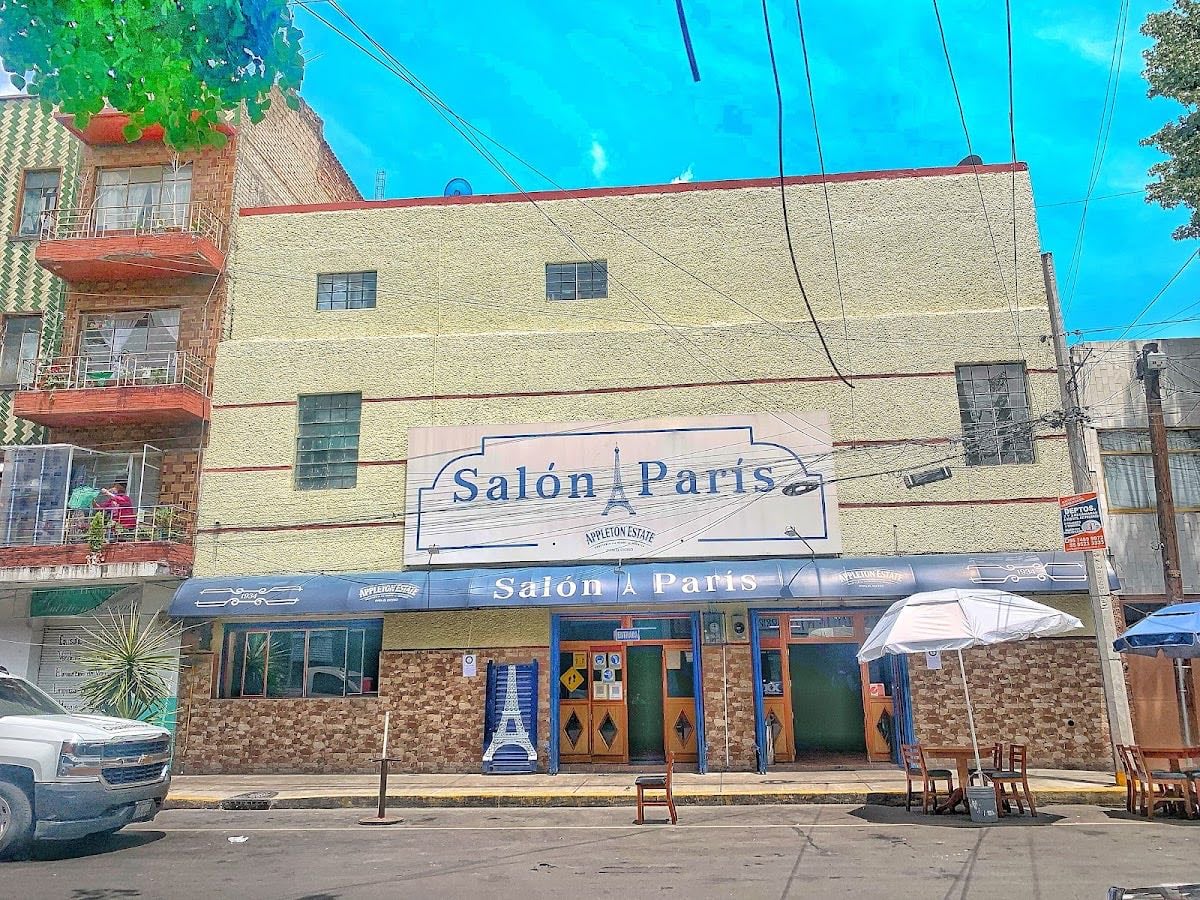 Salón París