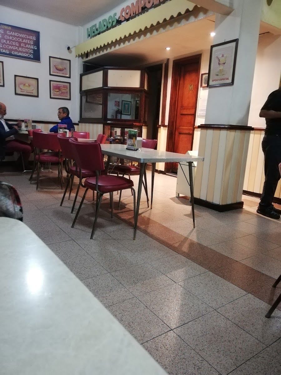 Cafetería Apolo
