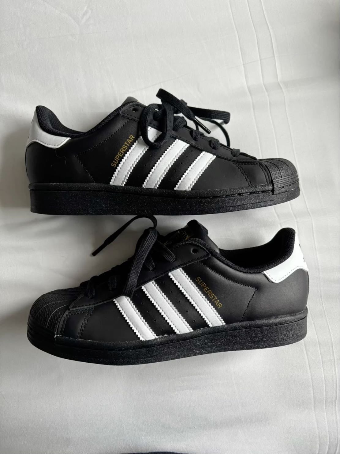 Adidas superstar/black