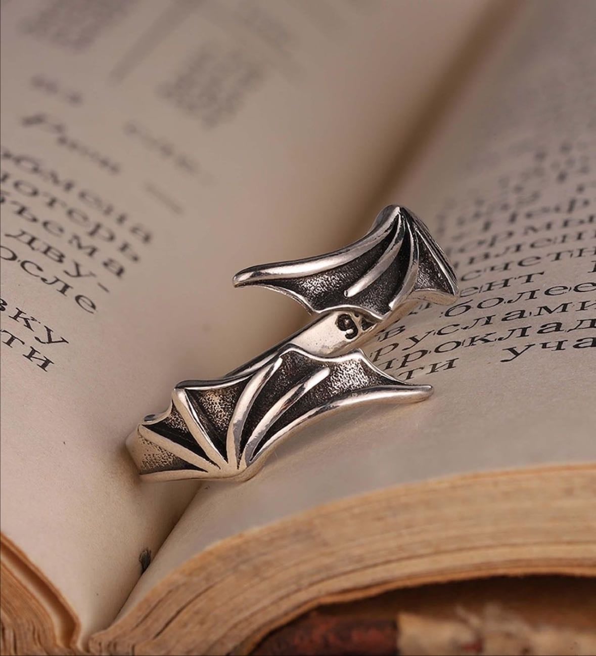 batwing/silver