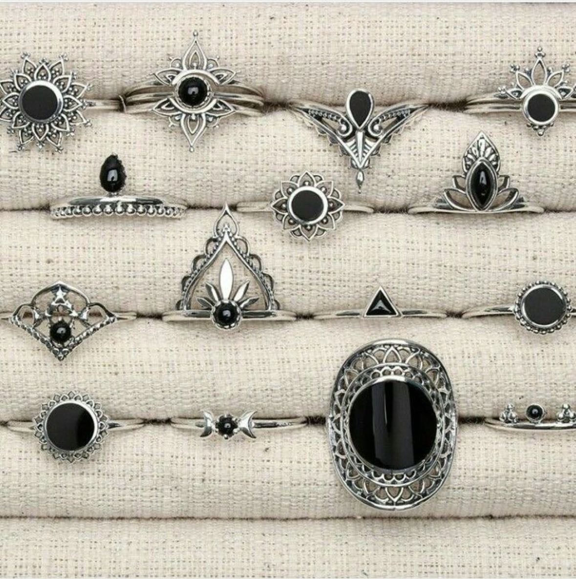 Black/silver