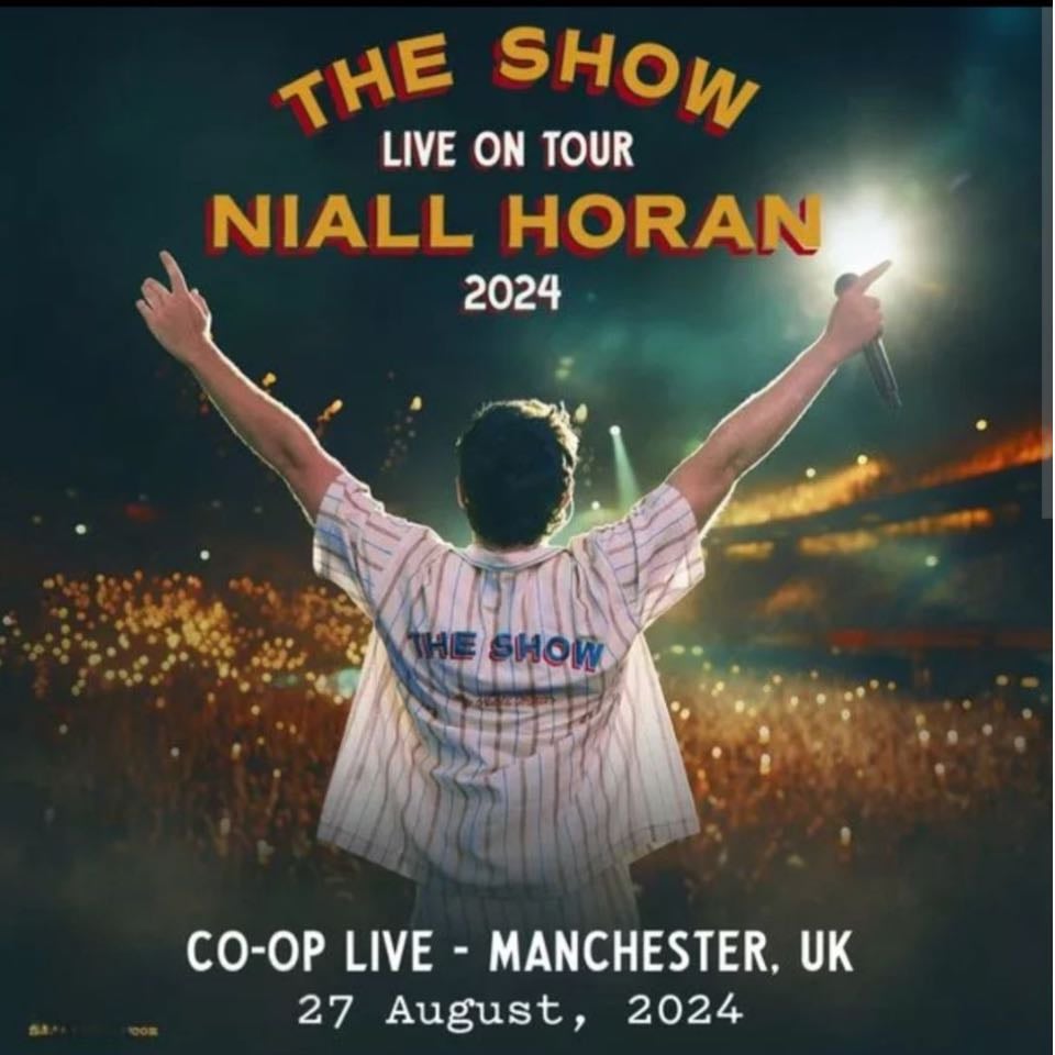This town - This is literally my favourite song in the whole world and I canโt wait to de with live when I go see Niall on the 27th August I will definitely cry to this song it means the world to me