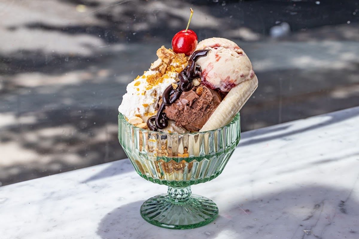 Glace NY