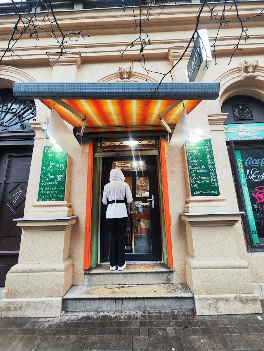 Flatty Coffee Shop - Instead of Starbucks