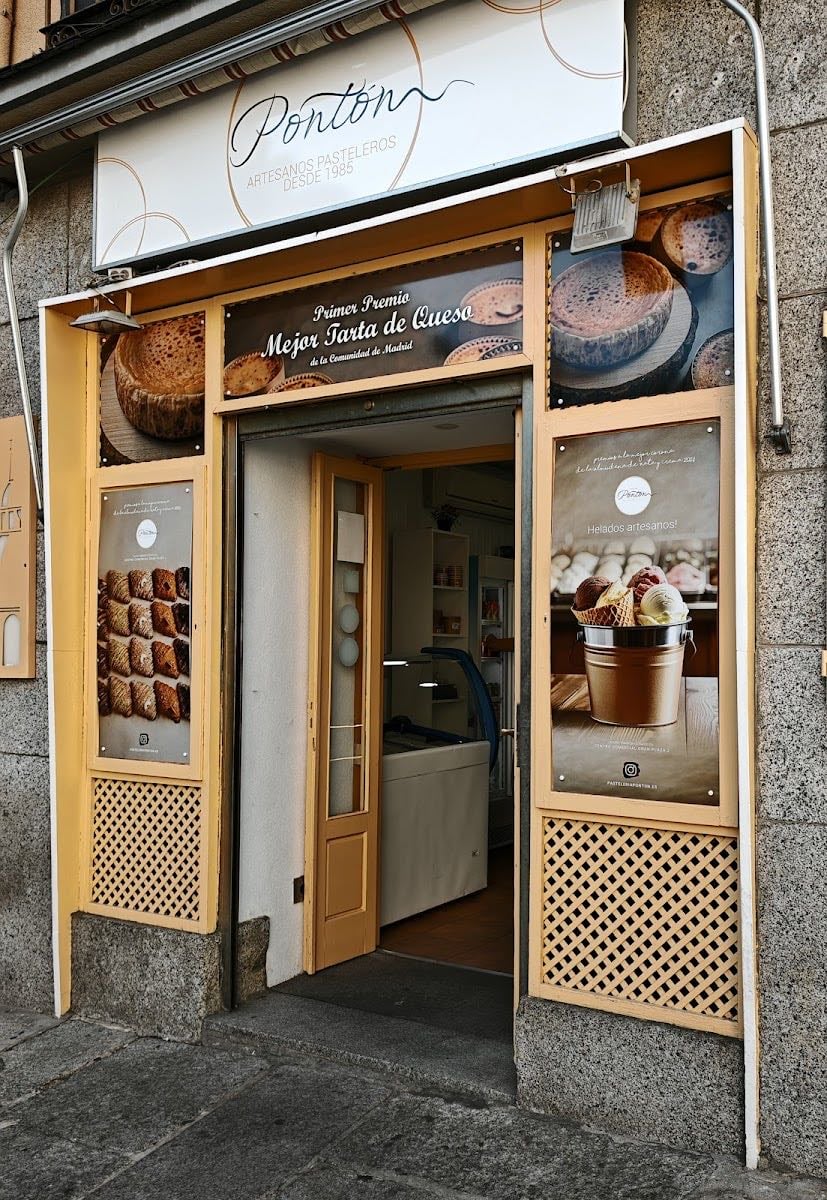 Pastelería Pontón San Lorenzo de El Escorial - y Gran plaza 2 Pastelería artesanal en Madrid - Mejor tarta de queso 2025