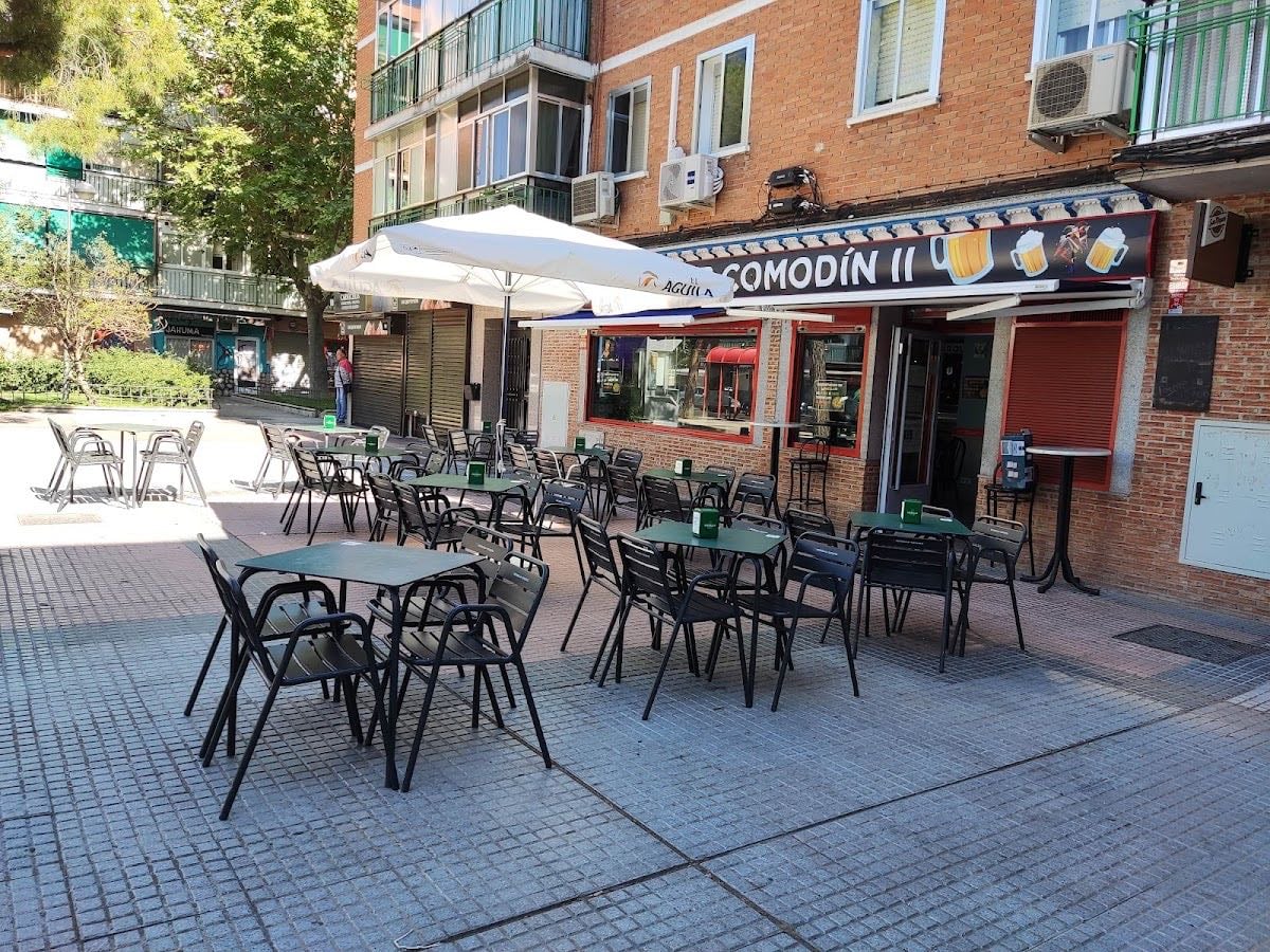 CERVECERÍA LOS GRIFOS - Barra libre de 🍔 y 🍻