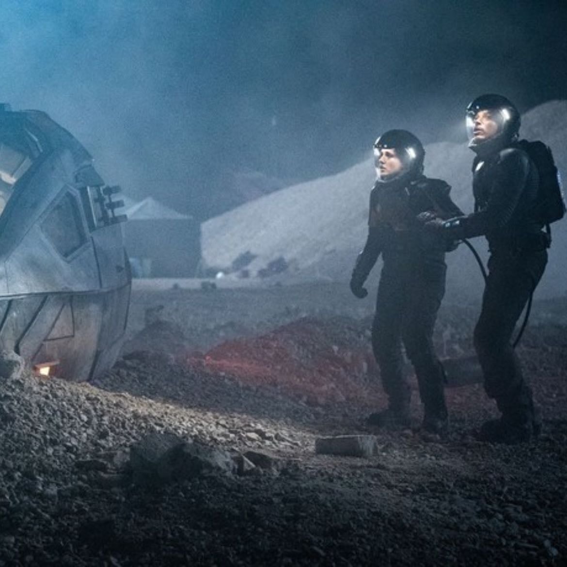 Distant - está bna para pasar el rato si tienes ganas de ciencia ficción