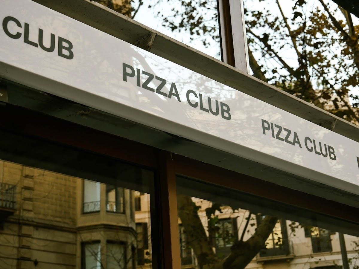 Trafalgar Pizza Club - Ideal per veure futbol!!