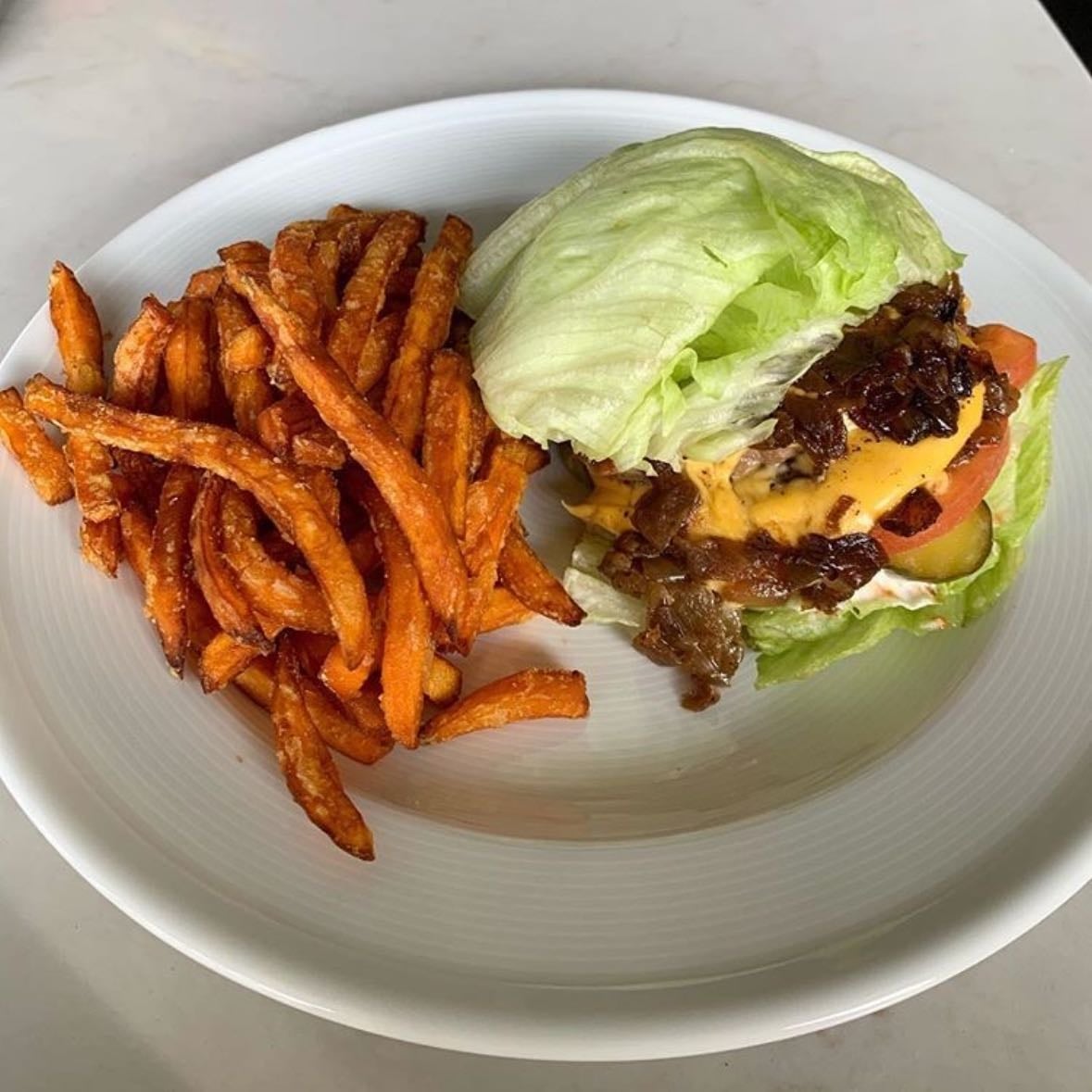 Lettuce wrap burger, sweet potato fries
