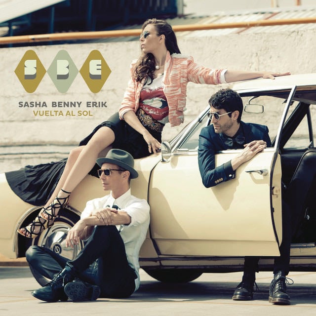 Esta Noche - Song · Sasha, Benny y Erik