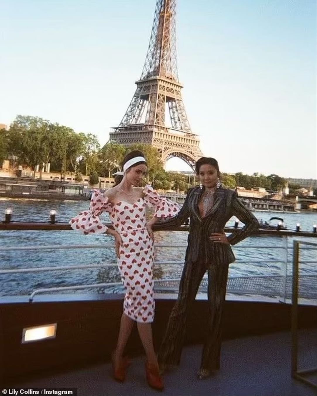 emily in paris - Darren Star · 2020