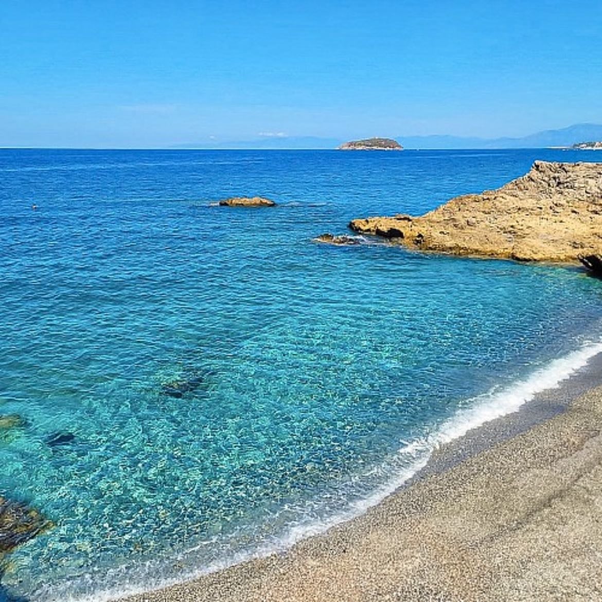 Spiaggia Lo Squalo