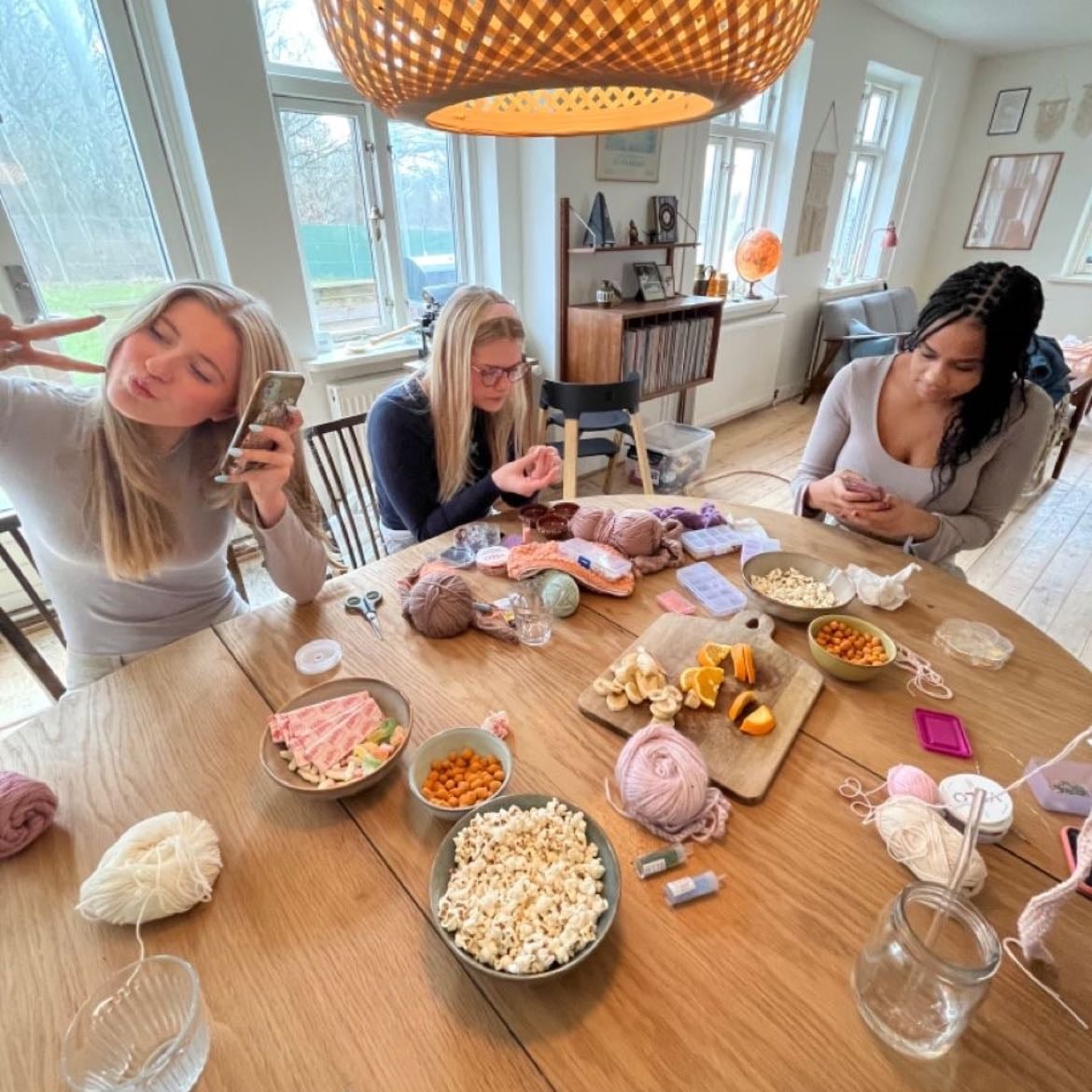 Friends - This year I want to find a new friendsgroup of 3-6 people or more.