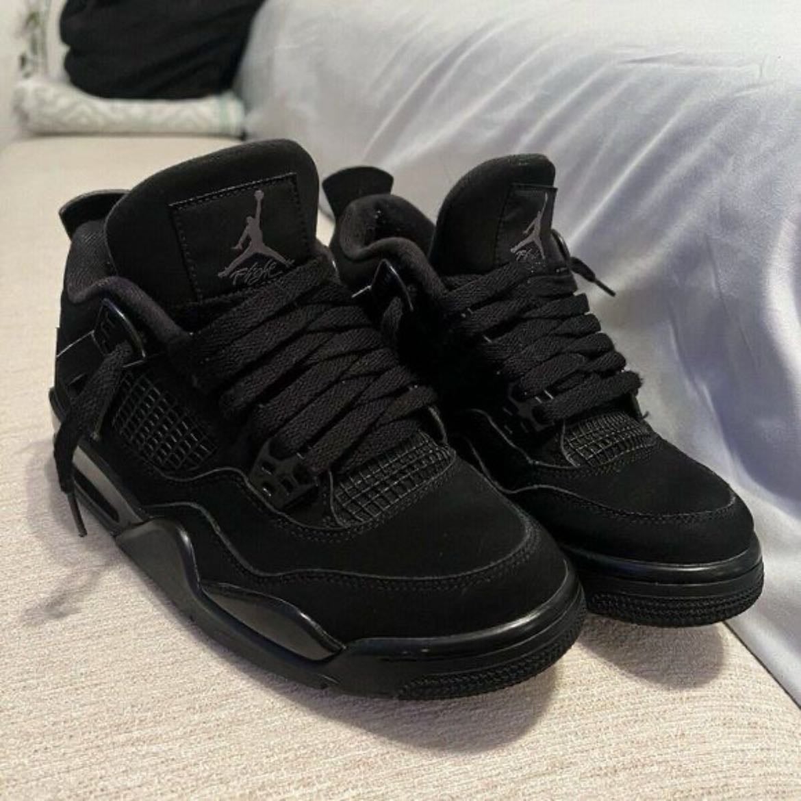 Jordan 4 Retro