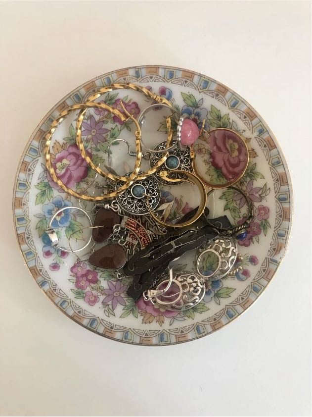 Jewellery plates