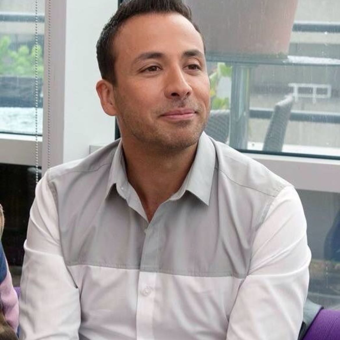Howie d - Full name:Howie Dwaine Dorough Nicknames: Howie d sweet d latin lover Birthday: august 22nd 1973 Hair colour: dark brown Eye colour: brown Height: 5′ 9 Shoe size:8 Zodiac sign:Leo Current age: 51 Fav Colour: purple Fav food: Asian, especially Chinese and Indian Family: FL. His father was a Hoke Police Officer and his mother (Paula) was a houswife. Fav ice cream: Siblings: HE has four older brothers and sisters. Angela, Polly Anna and Johnny. His other sister Caroline died of Lupus a few years ago. The loss of his sister was very hard on him. In the Backstreet Boys video "Show Me The Meaning of Be Lonely" he remembers the death of his sister. Fav movie: Willy Wonka and the chocolate factory Where does he live: Orlando