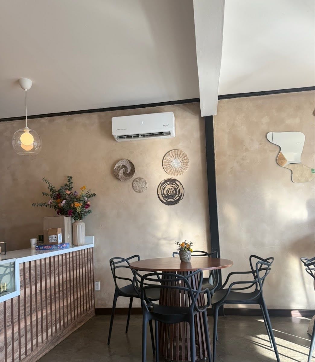 Chee Coffee Bar