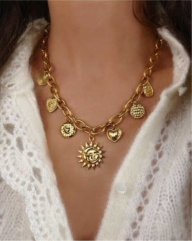 Collier à charms