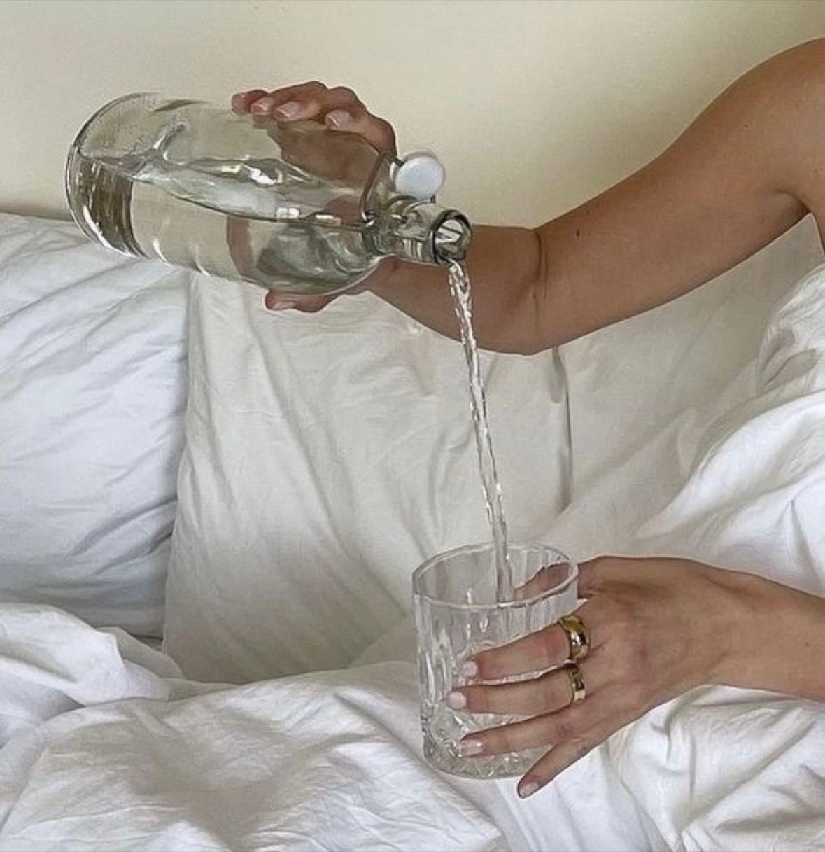 2L of water