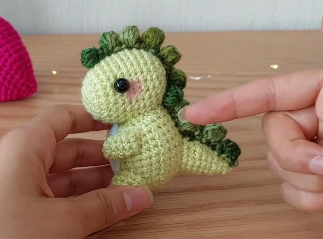 Dino amigurumi - Tutorial