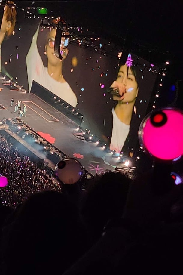 BTS Permission To Dance On Stage Tour - Rose Bowl Stadium in Los Angeles - Dec 2, 2021