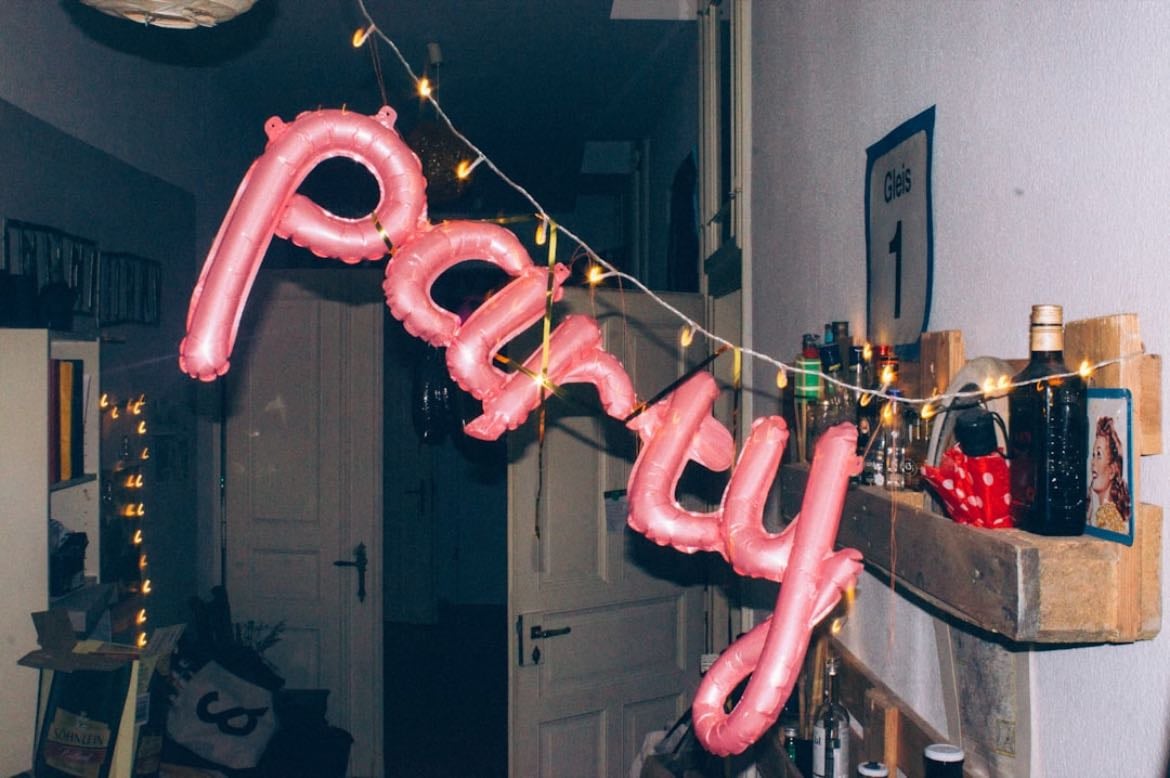 go to a proper house party