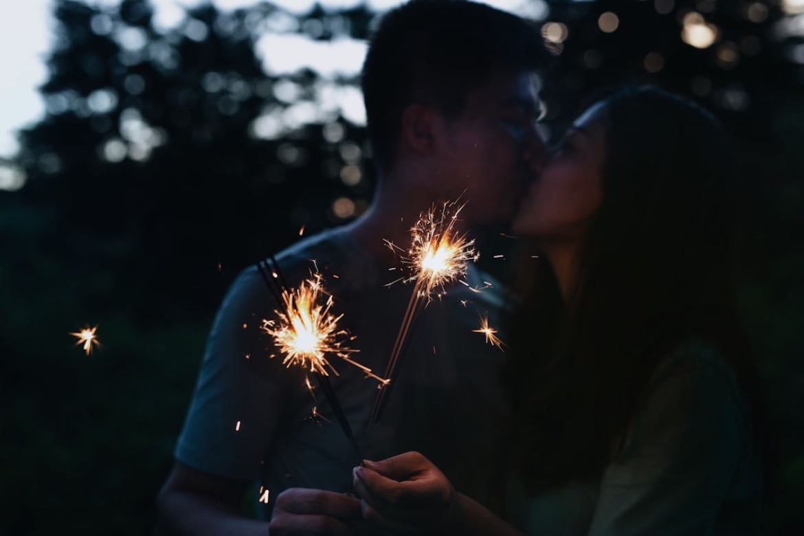 have a new years kiss