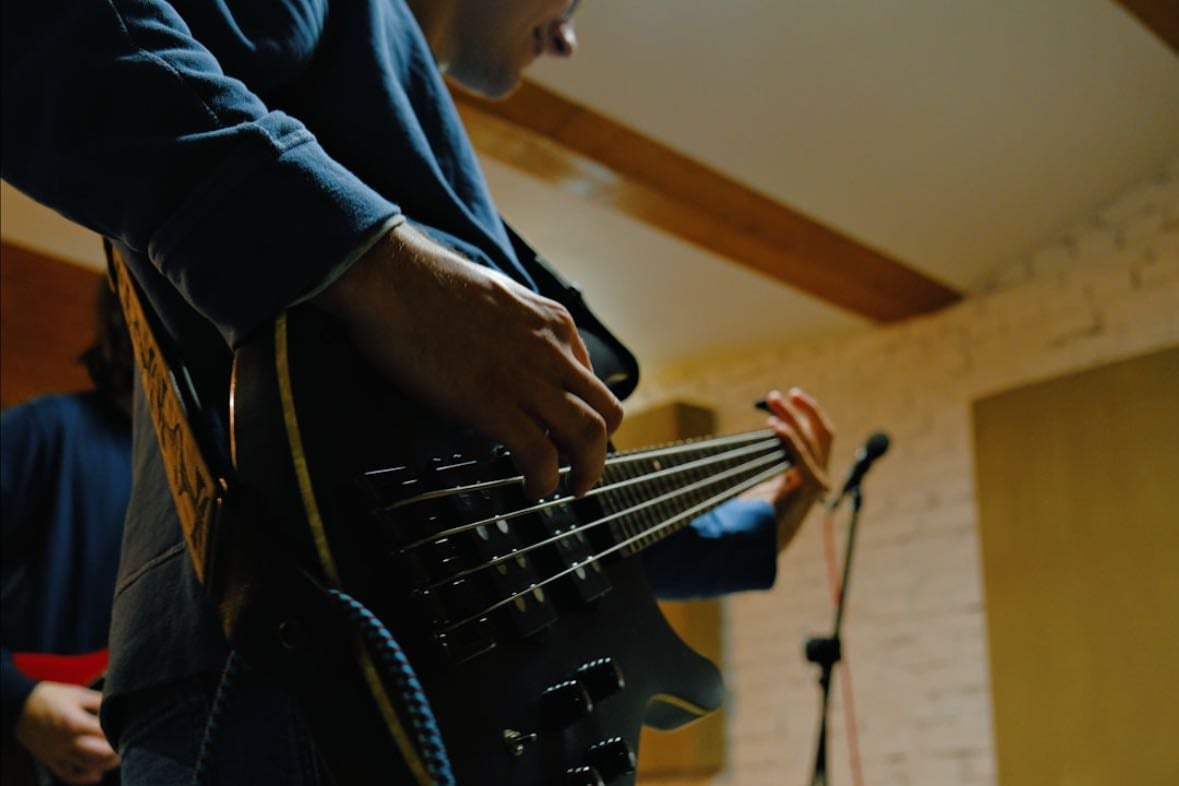 Bass Guitars - even tho I lowkey suck