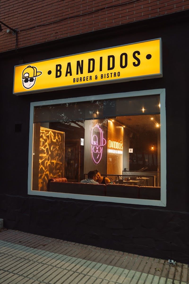 BANDIDOS BURGER - LA SERNA