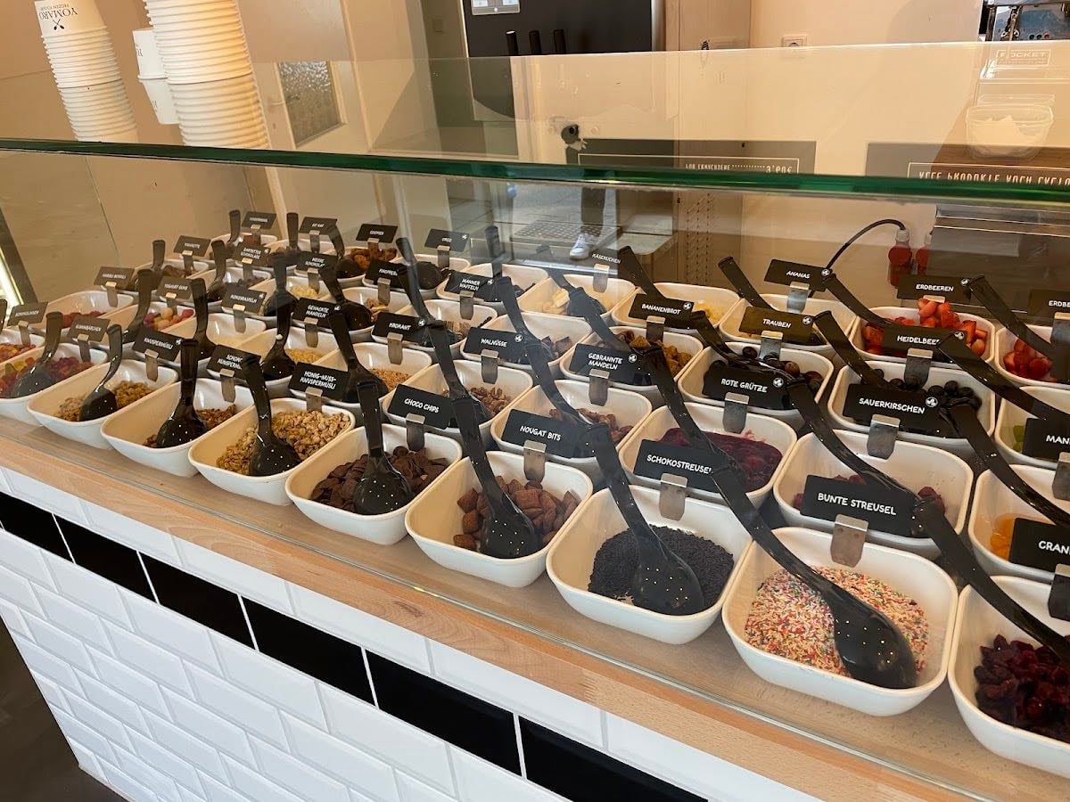 YOMARO Frozen Yogurt Derendorf