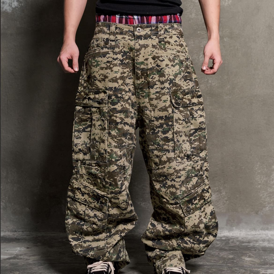 Digital camo cargo Pants (green) - de BevisStudio