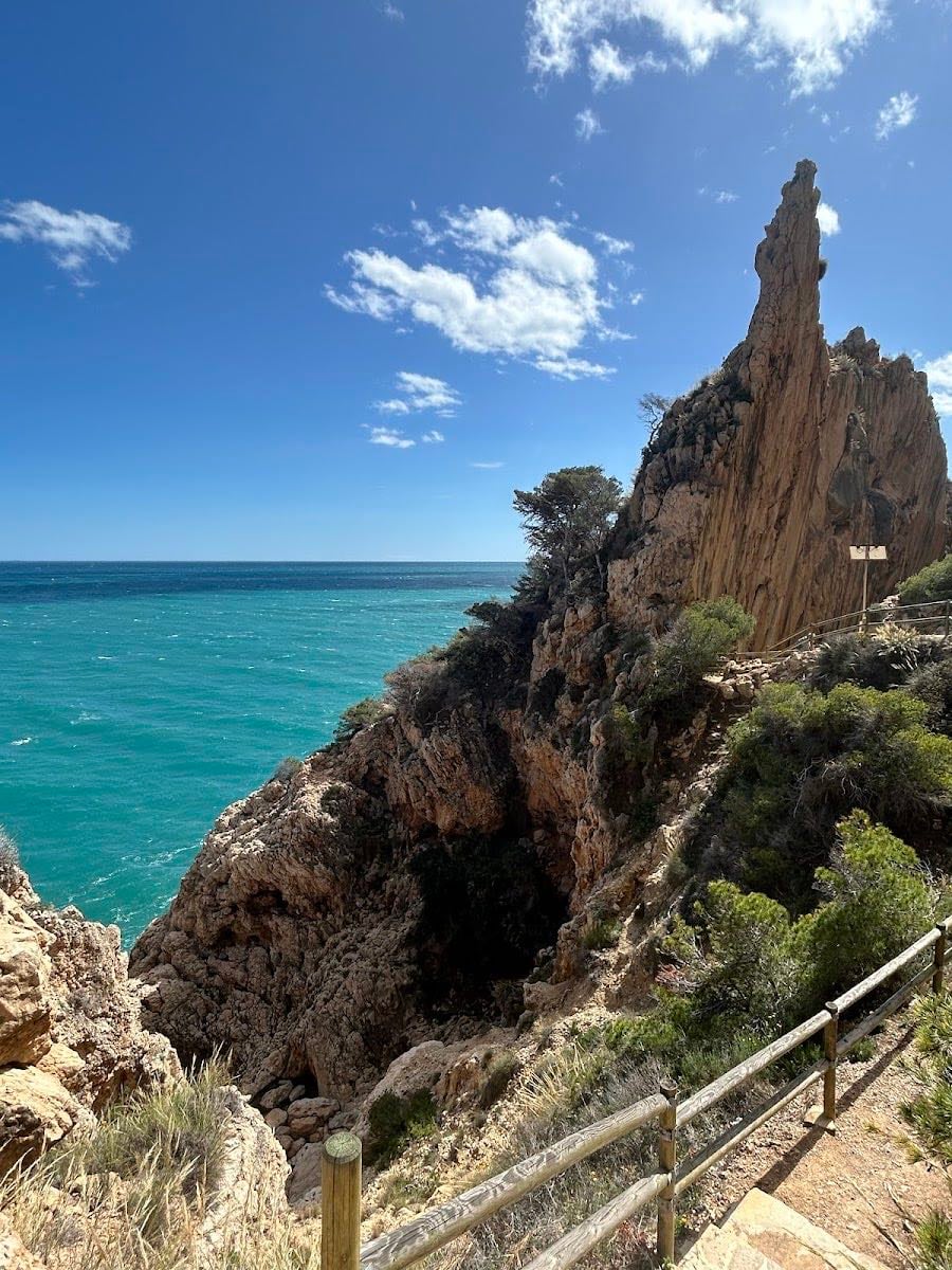 CUEVA DE LOS PECES