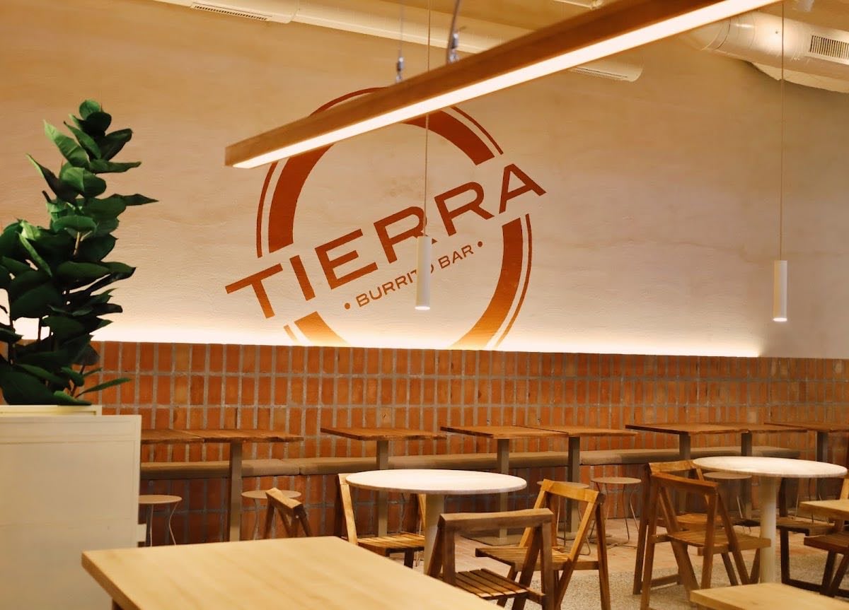Tierra Burrito Bar