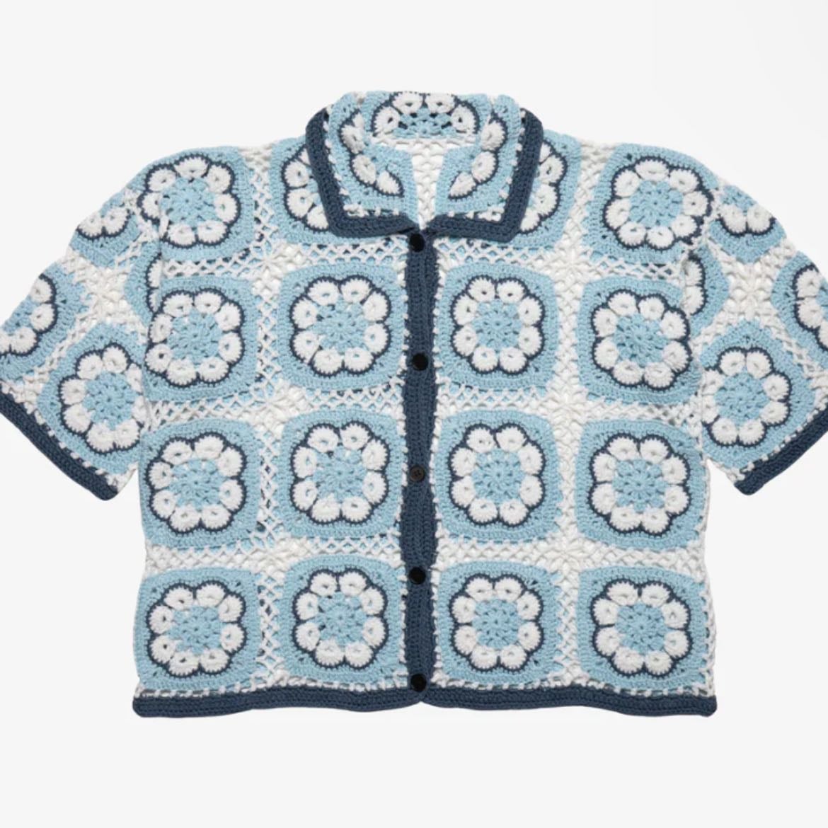 Blue crochet button up - de Nostalgia