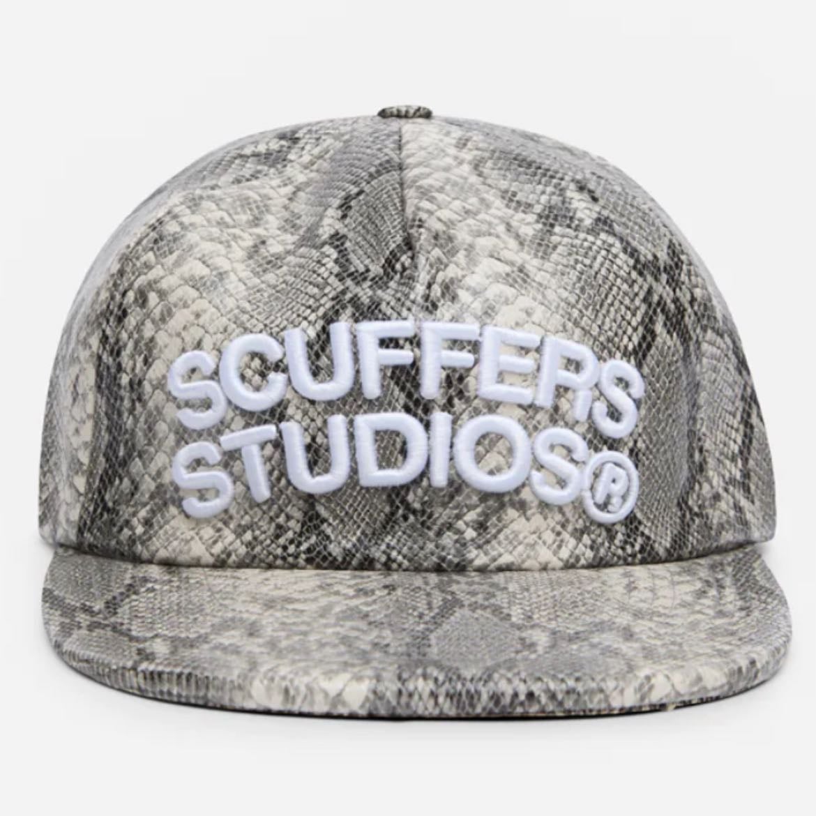 WORLDWIDE GREY SNAKE CAP - de Scuffers