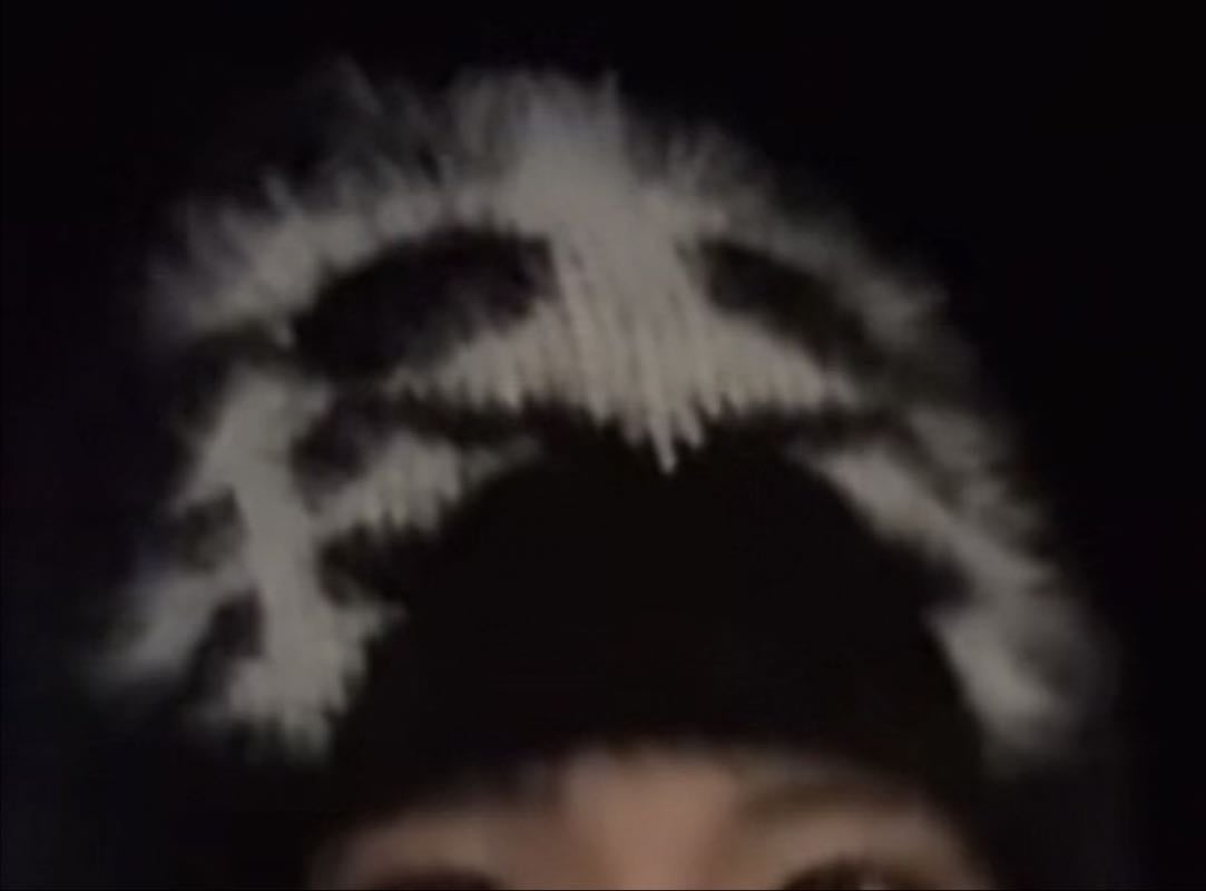 、