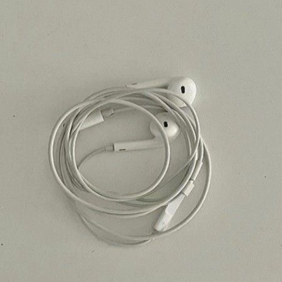 headphones - cable iphone