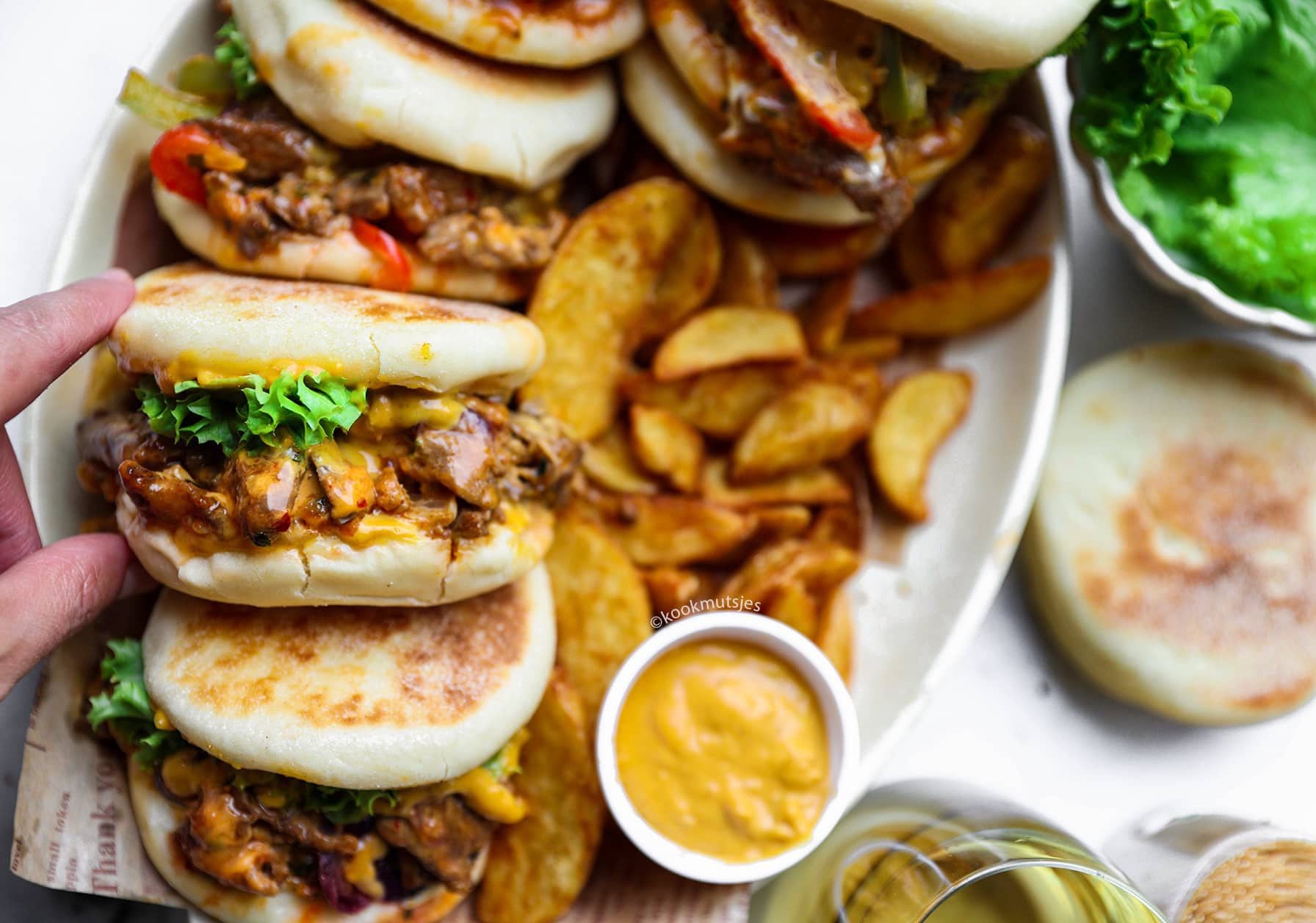 Fluffy Pan Bread With Beef - Kookmutsjes