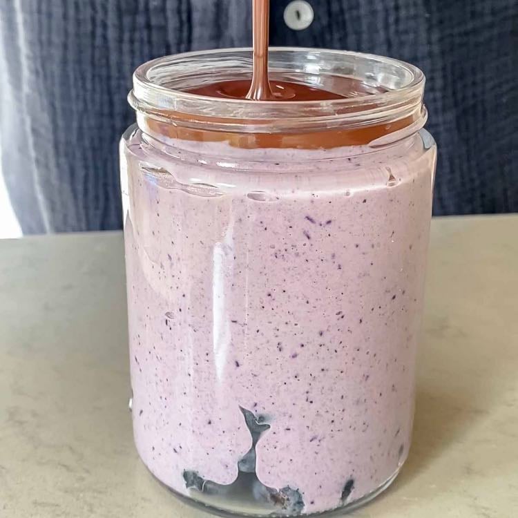 Blueberry Blended Overnight Oats